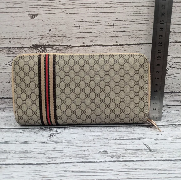 Wallet - Picture 3 of 4